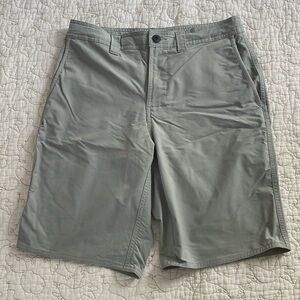 Grey size 30 George golf shorts with mesh pockets, drawstring and zipper/button
